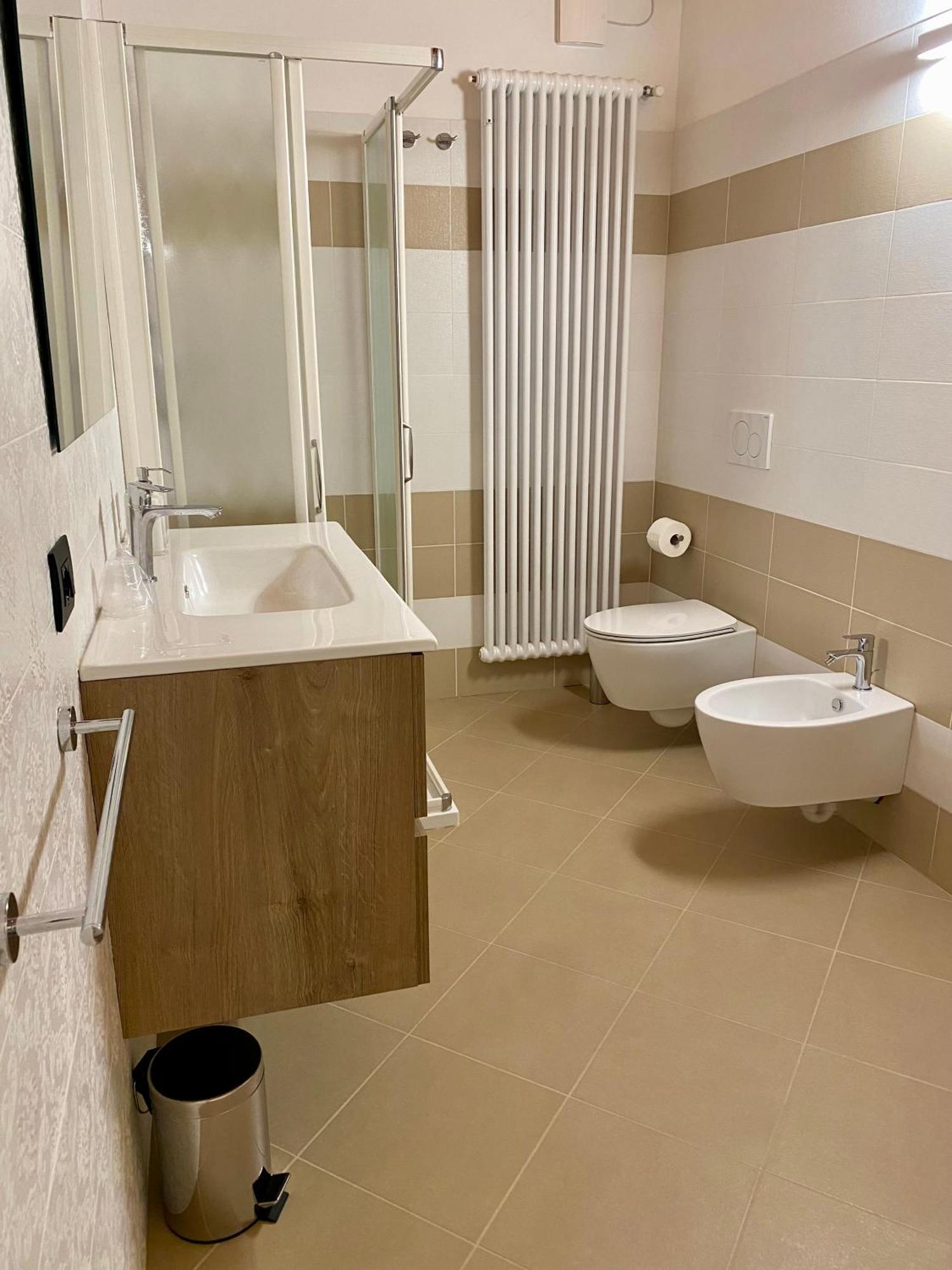 Petite Pomme Hotel Romano D'Ezzelino Luaran gambar